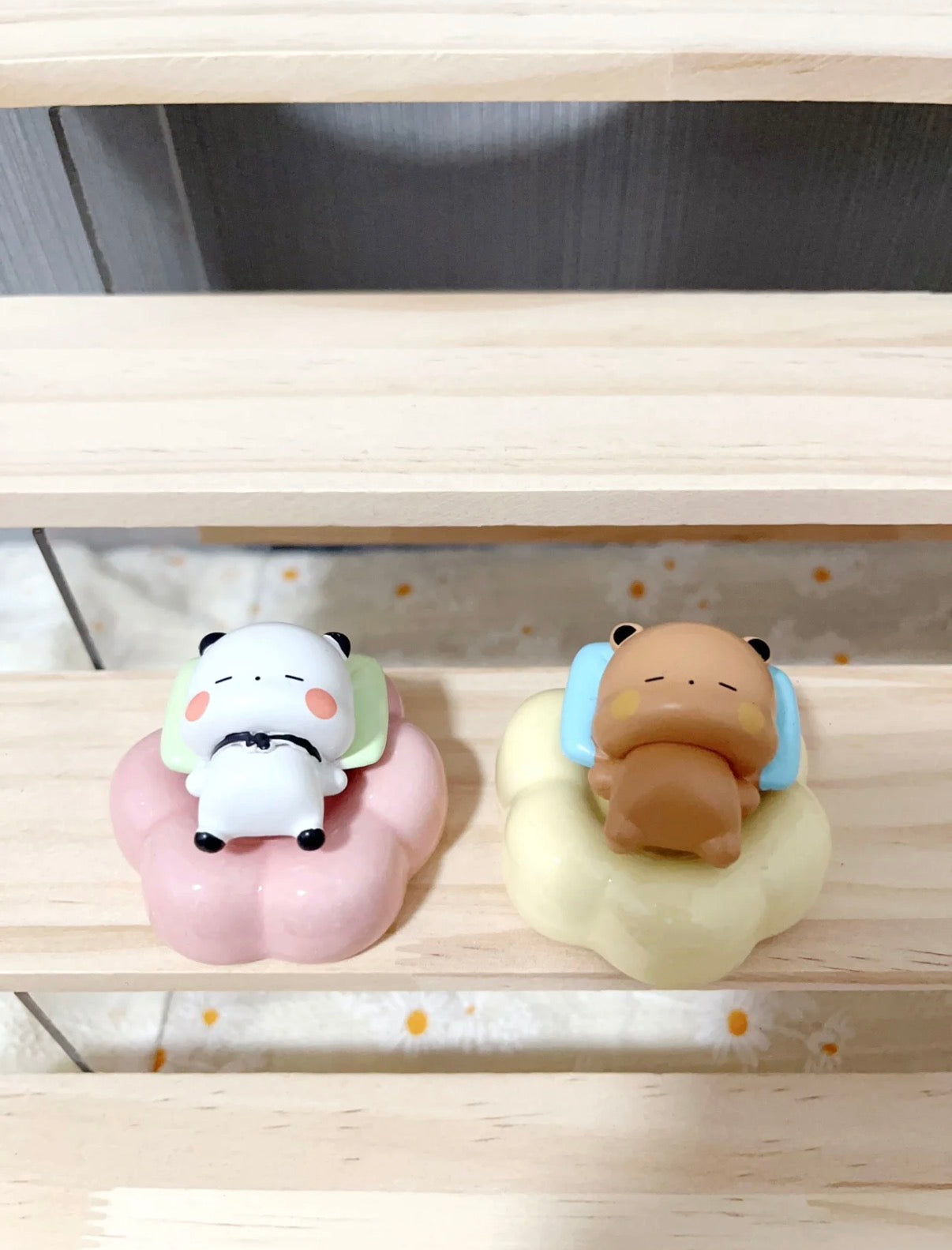 Ceramic Bubu Dudu Rotating Ornament | 陶瓷底座一二布布转转摆件