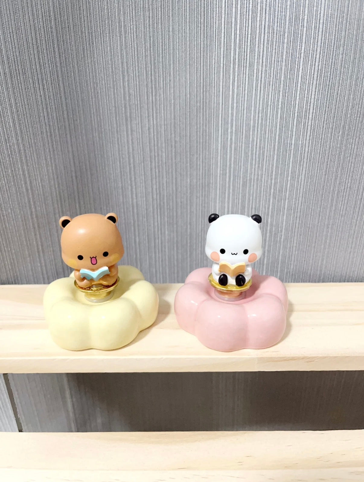 Ceramic Bubu Dudu Rotating Ornament | 陶瓷底座一二布布转转摆件
