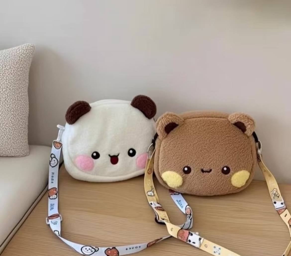 Bubu & Dudu Sling Bag
一二布布单肩斜挎毛绒玩偶公仔包